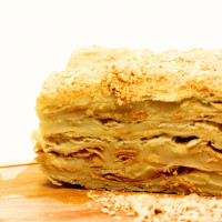 Торт "Наполеон вершковий" TM Mom's Bakery